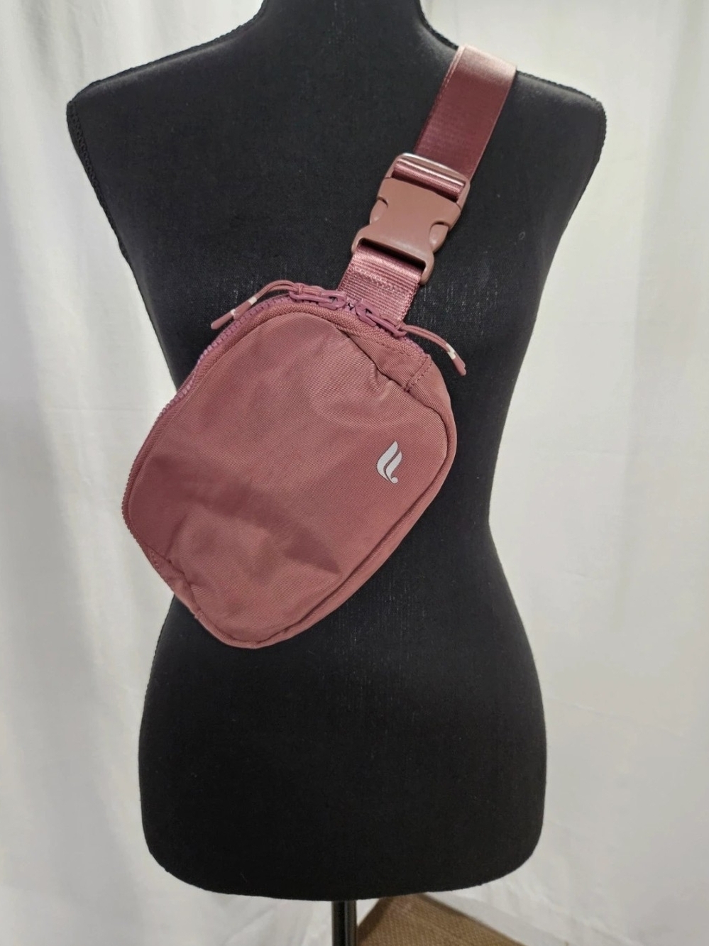 Fabletics Mauve Pink Nylon Fanny Pack Belt Bag